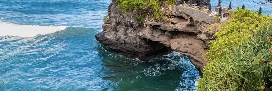 Batu bolong Beach